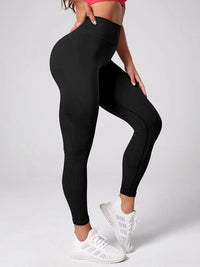 Lady Wearing The High Waist Active Leggings-4