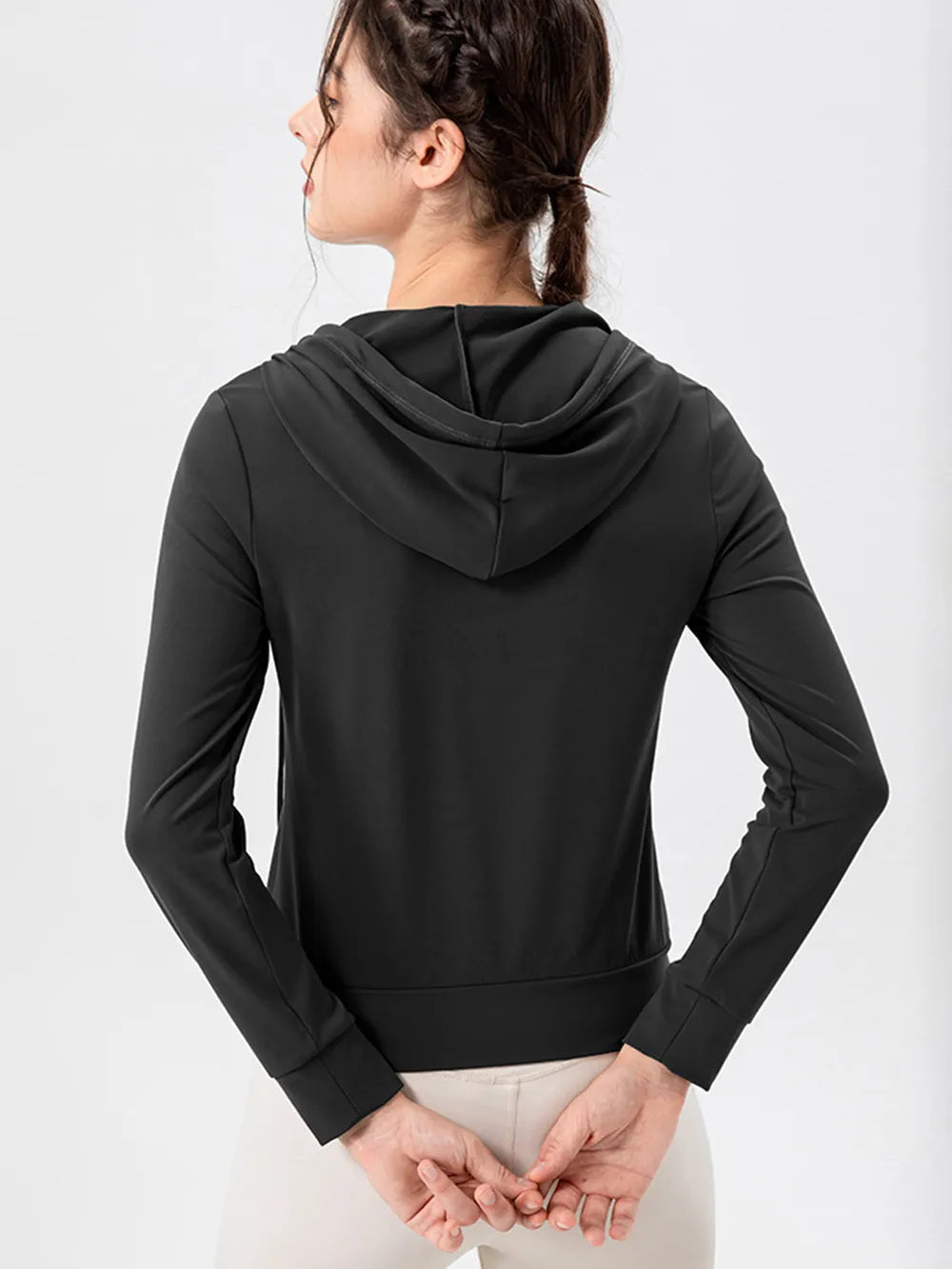 c6467e9e-553c-4f60-920f-bb63db826471-Max