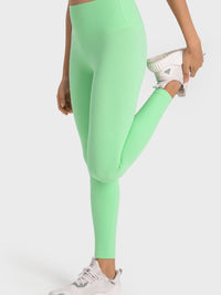 e152c2bdfa8e4e819c5a4102d070fa8a-Max